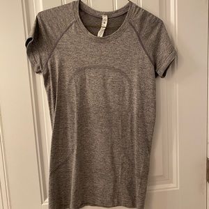 Lululemon swiftly tech grey size 8